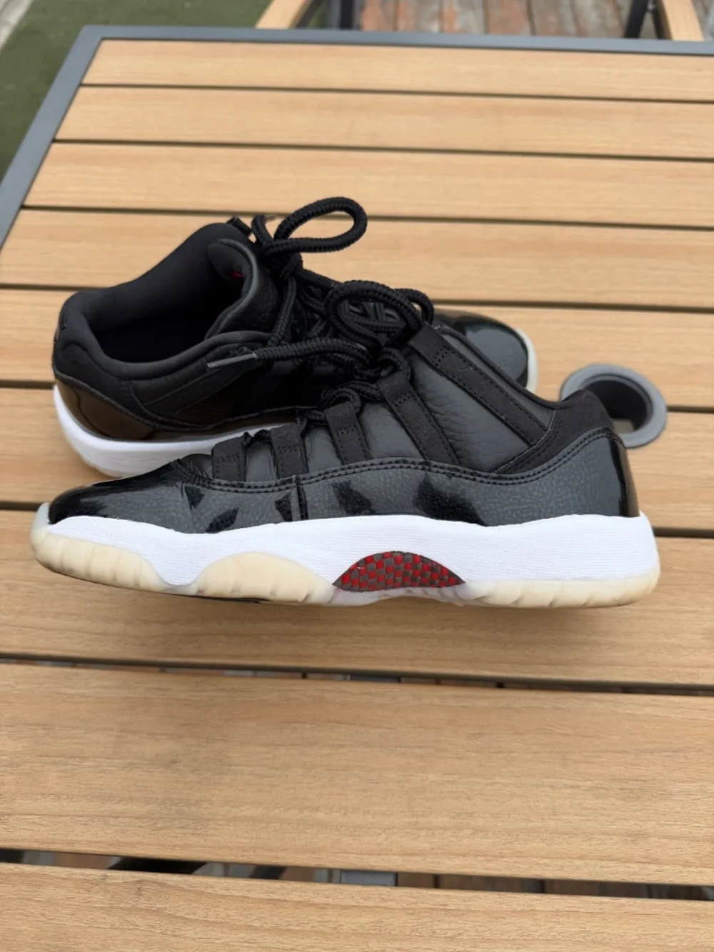 Air Jordan 11 Retro Low (GS) '72-10' 528896-001 Size 5.5Y